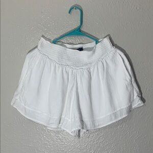 Hollister Women's High Waist White Shorts